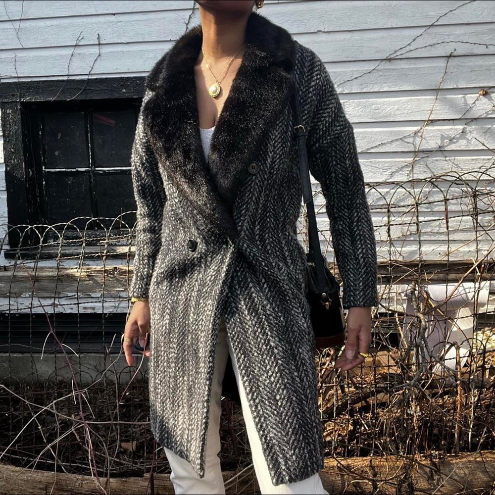 H&M faux-fur wool blend coat 🤎